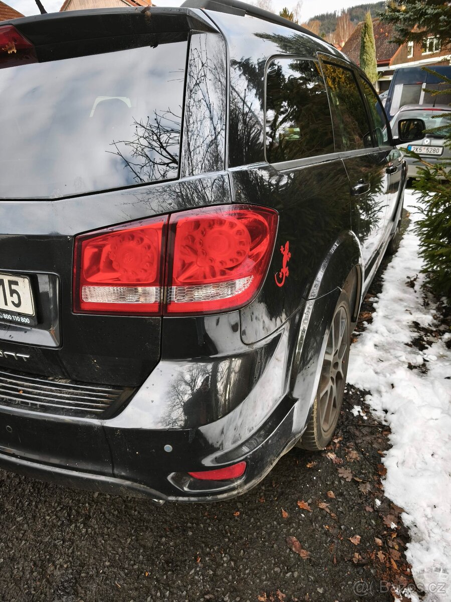 Na náhradní díly nebo opravu - 4