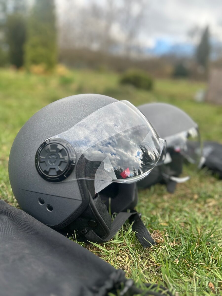 Přilby na motocykl - 4