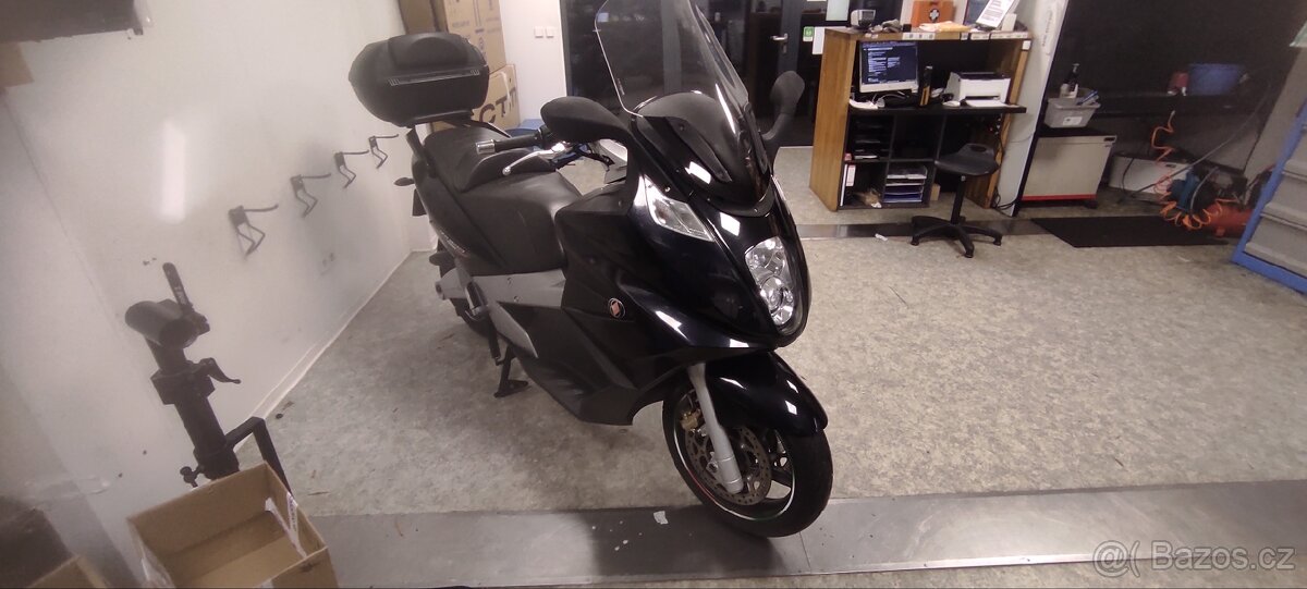 Gilera GP800 - 4