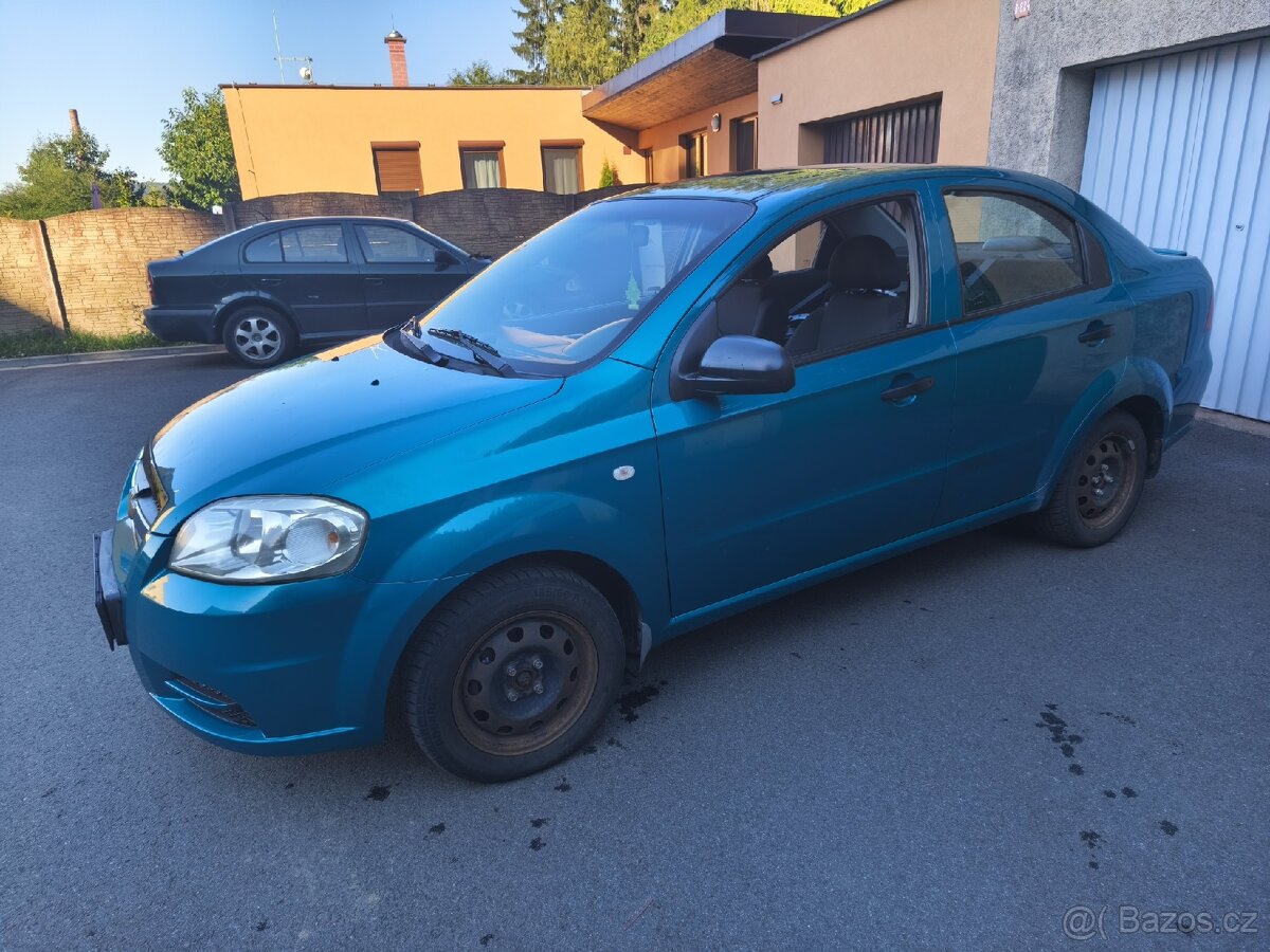 Chevrolet Aveo - 4
