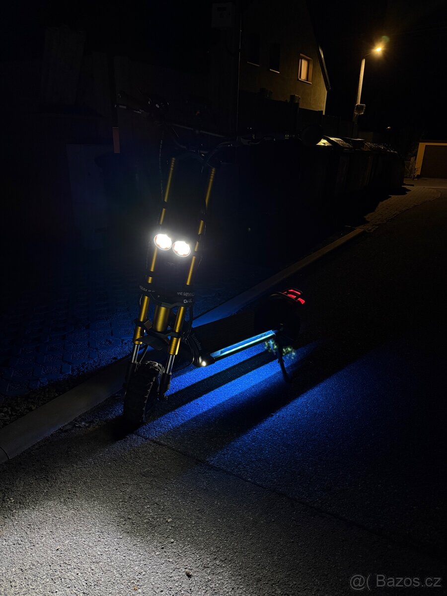 Kaabo Wolf King Plus – top stav, jen 550 km, ještě v záruce - 4