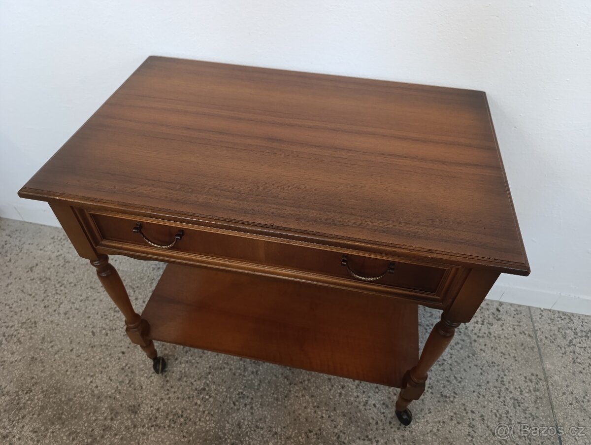 Rustikální konzolový stolek, nábytek z masívu, pojízdný - 4