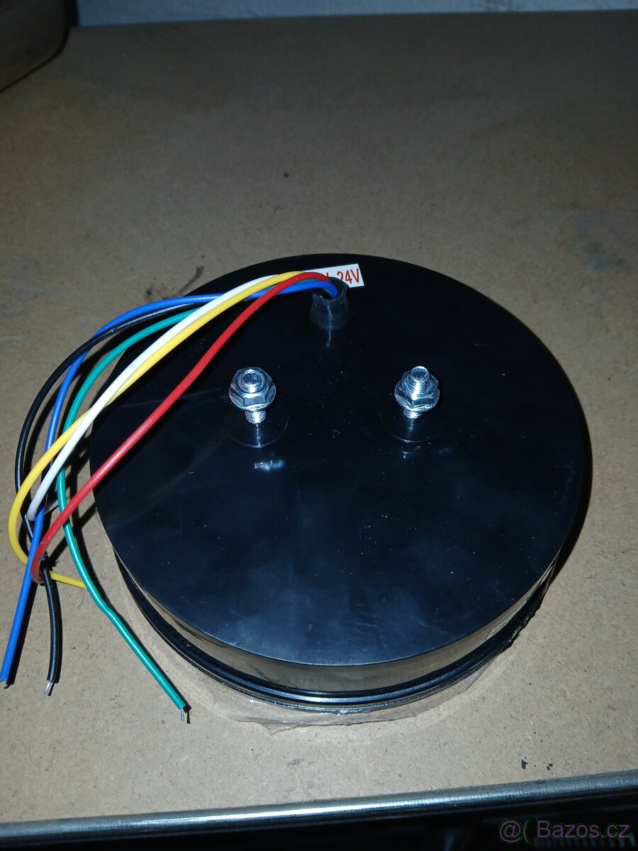 ZADNÍ LED SVĚTLA 12V/24V - 4