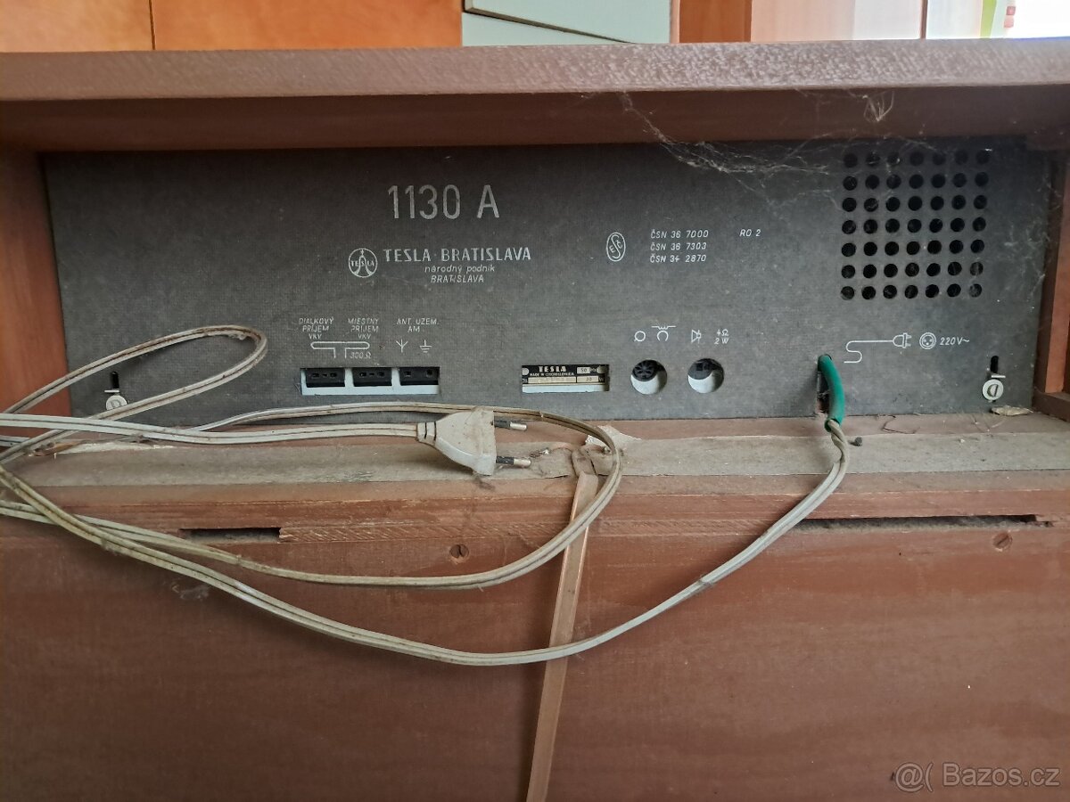 Rádio a gramofon Tesla 1130A - 4