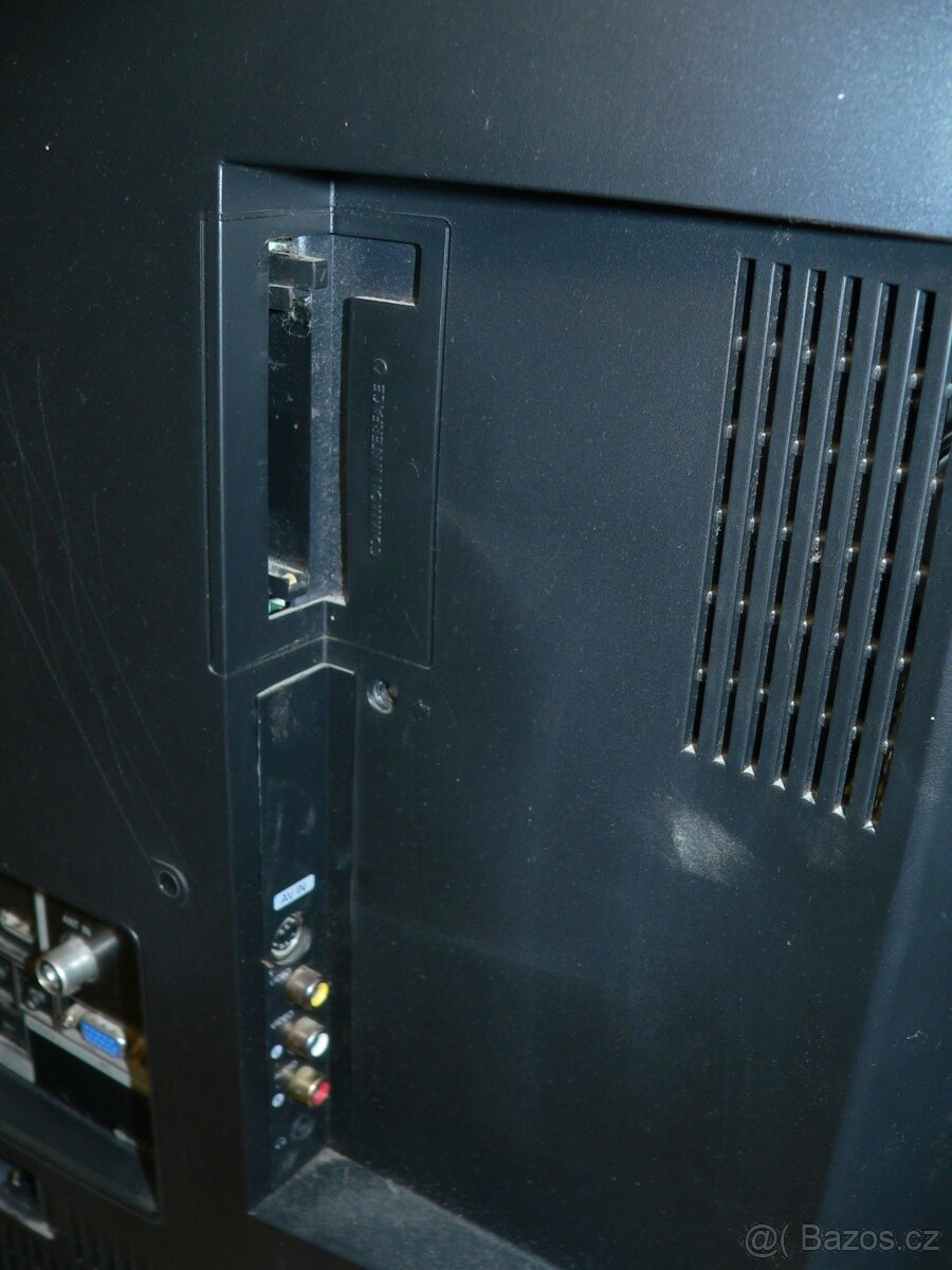 LCD televize 93cm SAMSUNG, 37 palců, nemá DVBT2 - 4