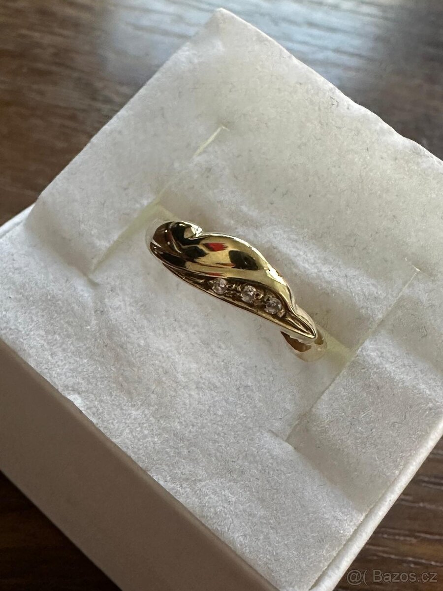 Zlatý prstýnek - 4