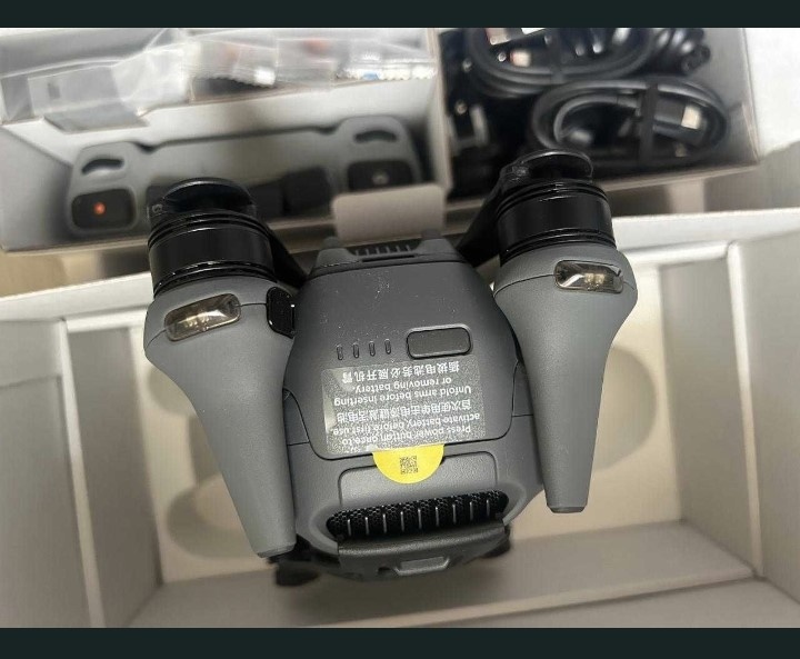 DJI Mavic 4 Pro (DJI RC 2) - 4