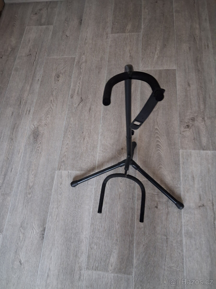 Kombo a stojan na kytaru - 4