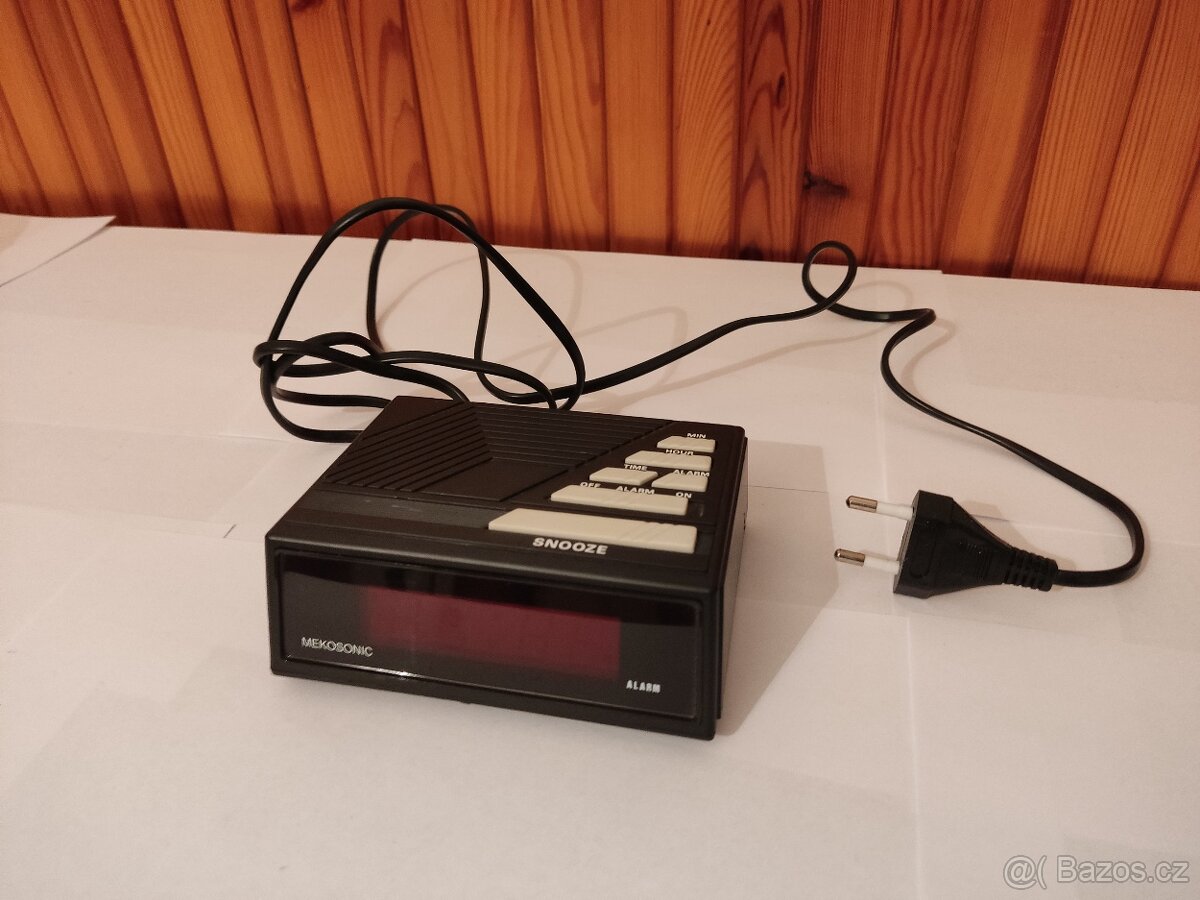 Retro digitální budík MEKOSONIC K-260 – 90. léta - 4