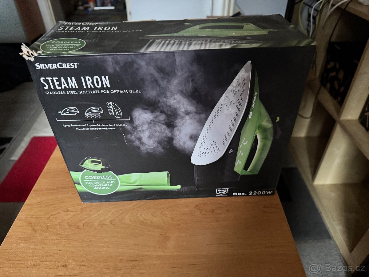 napařovací žehlička se základnou - 4