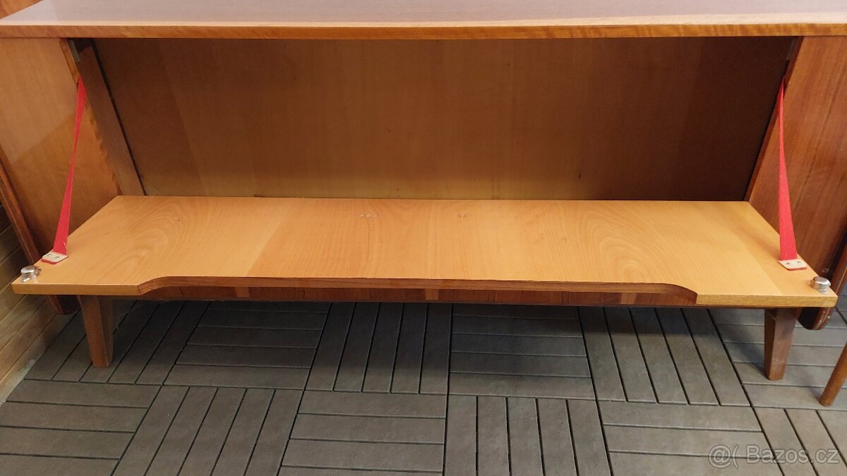 Lakovaný nábytek - 4