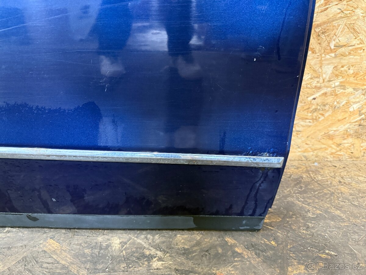 PRAVÉ ZADNÍ DVEŘE VW PASSAT B6 KOMBI - 4