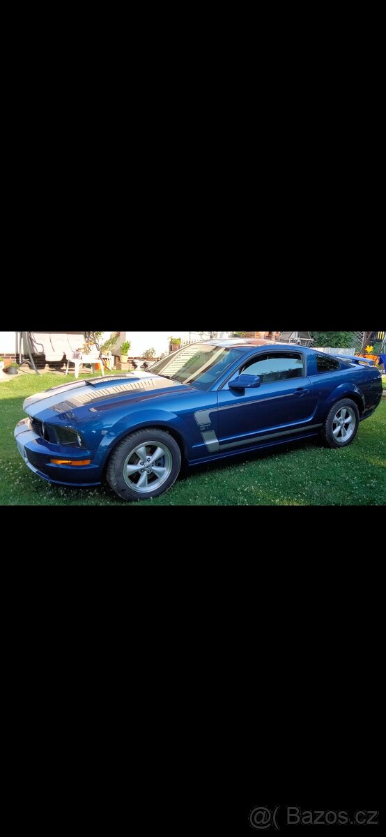Ford Mustang 4.6 V8 - 4