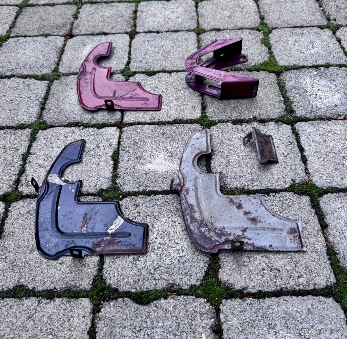 Jawa CZ 250 350 kyvacka pulhuben - poličky - 4