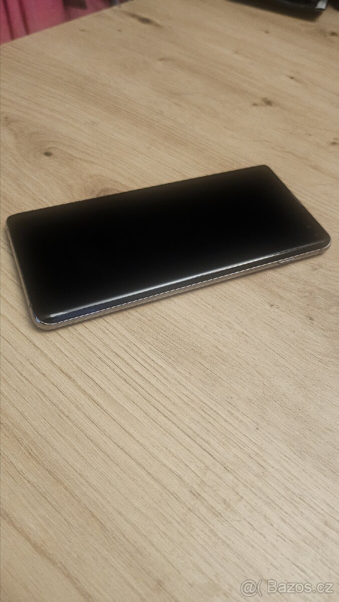 Samsnug Galaxy S10+ verze Ceramic black 1TB - 4