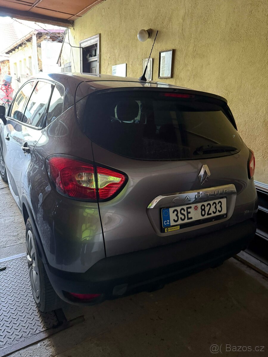 Renault Captur Hatchback 0,9 66kW 2015 naj.:114000 - 4