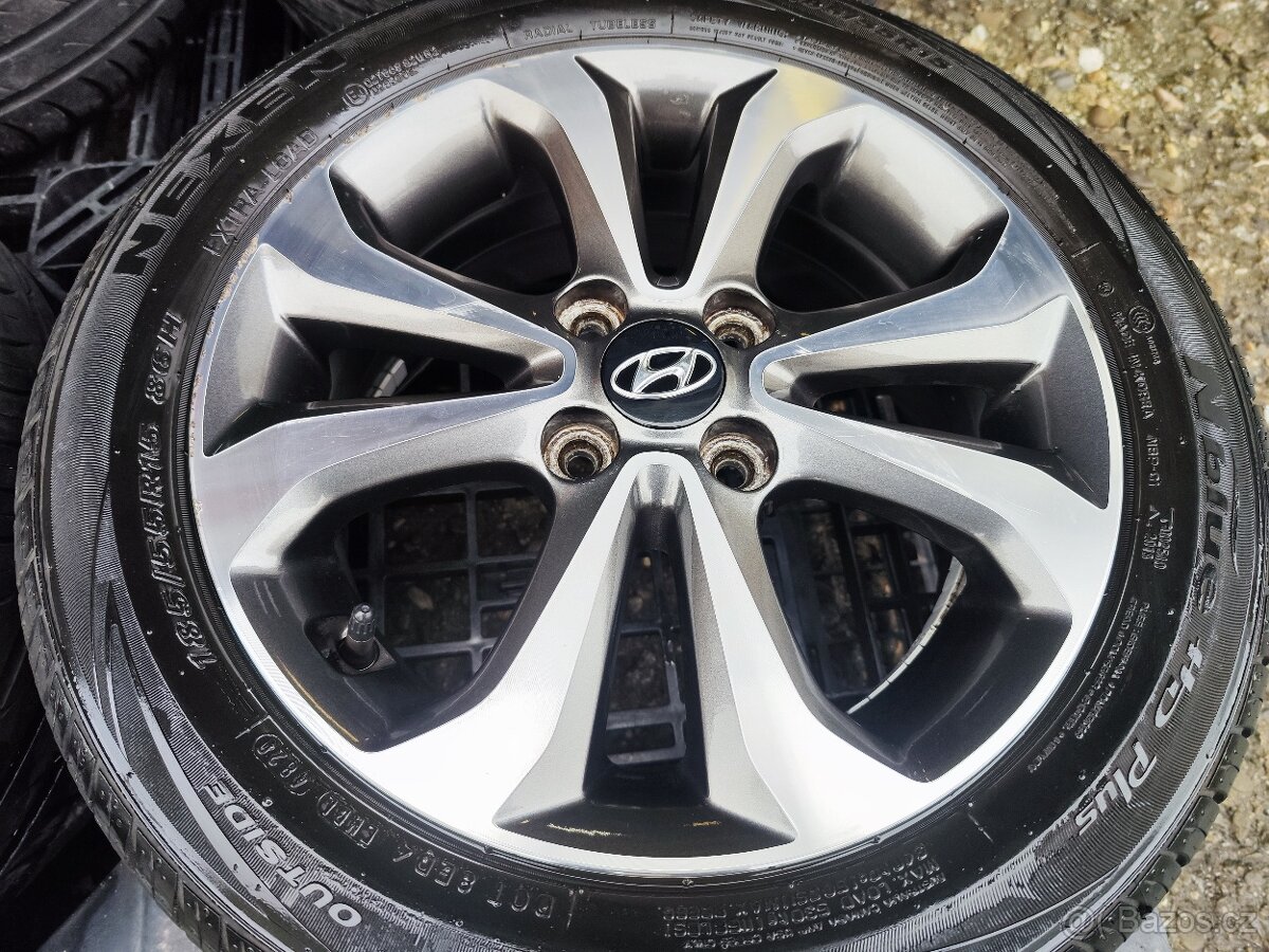 Alu Sada = 4x100 =orig. HYUNDAI= s pneu =185/55 R15 - 4