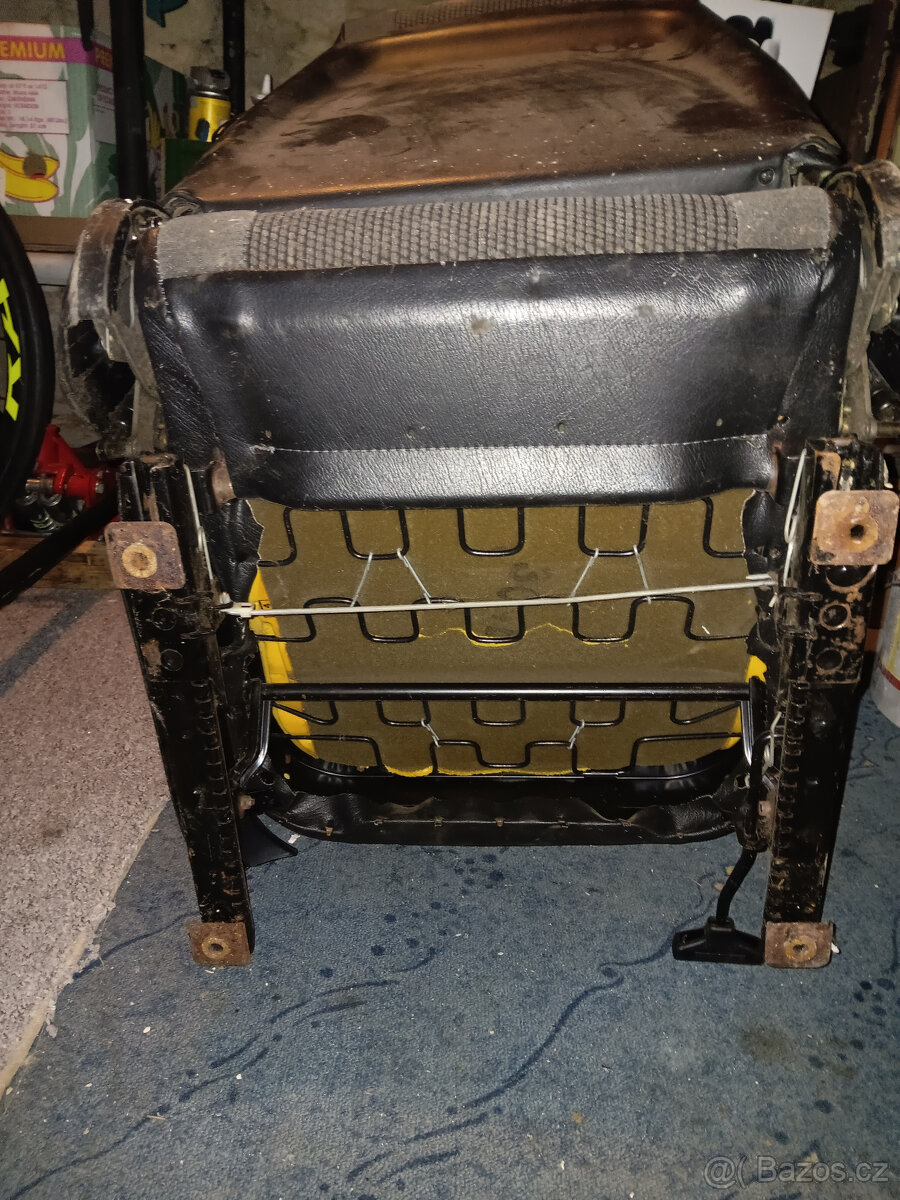 sedačky bmw e30 coupé - 4