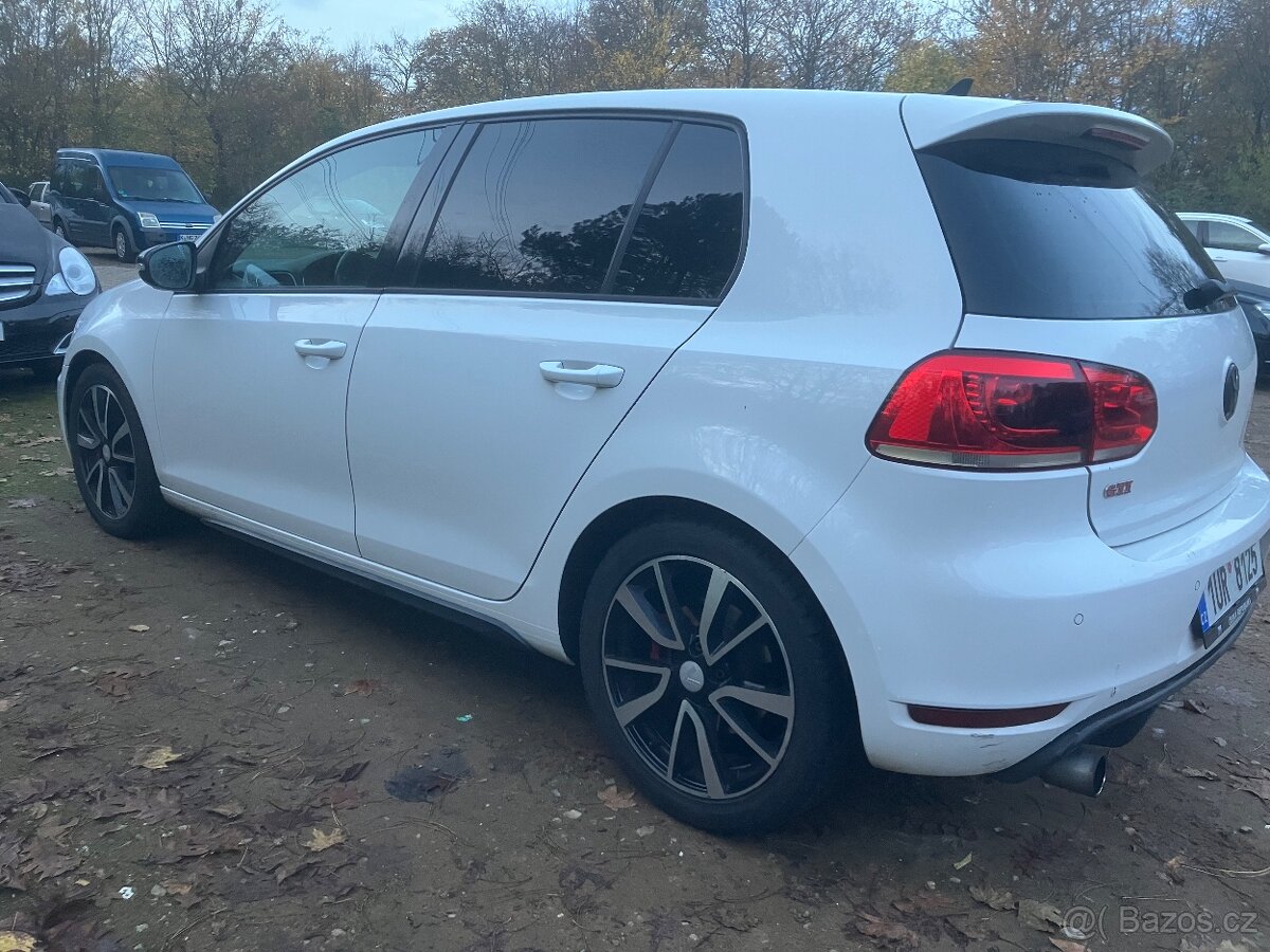 VW Golf 6 GTI - 4