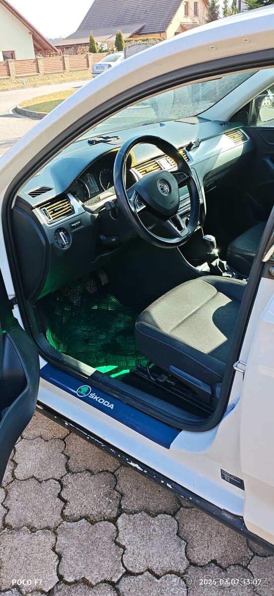 Prodám Škoda Rapid Spaceback 1.2 TSi - 4