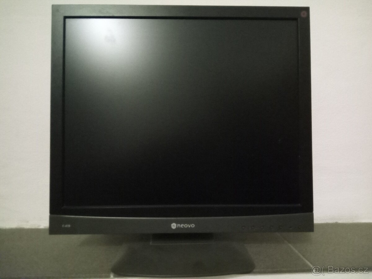 Monitor Neovo F-419 - 4