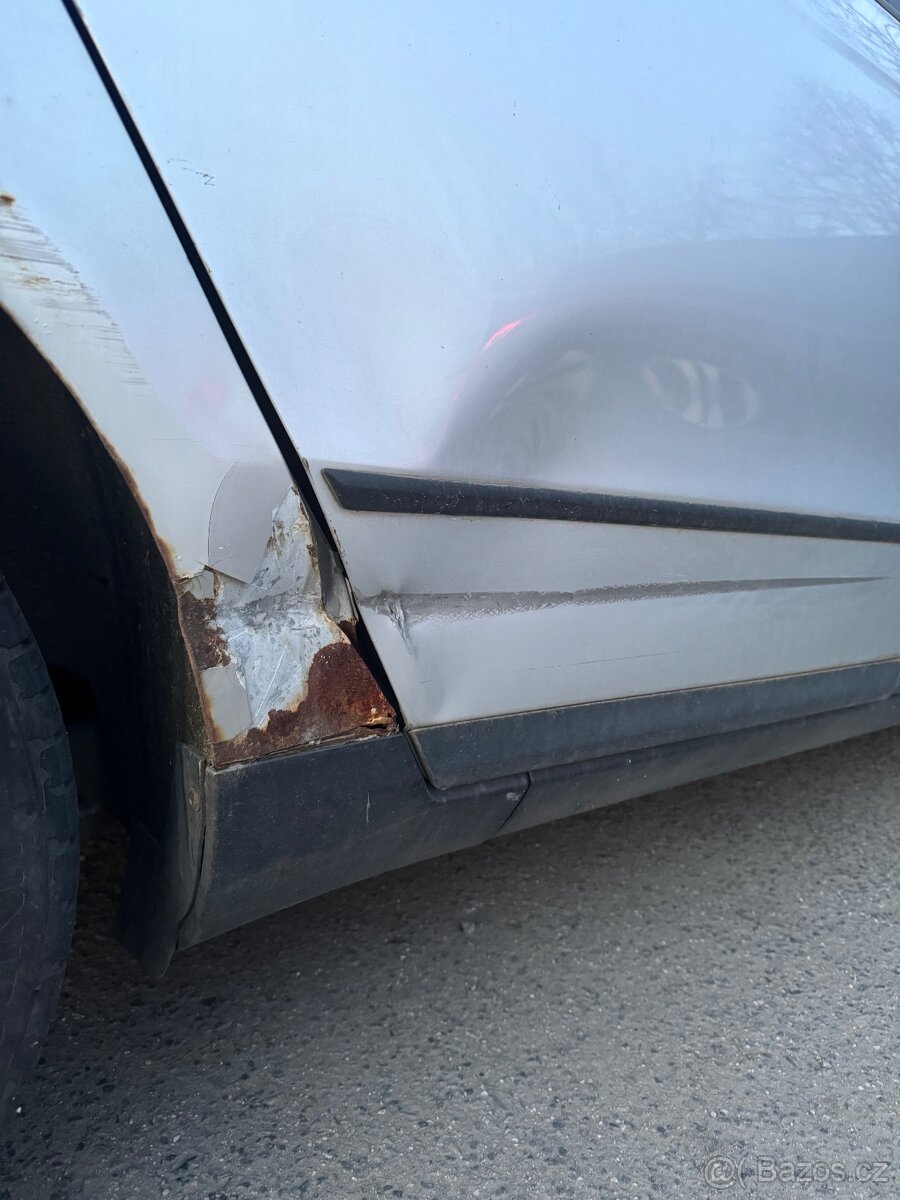 Prodal Volkswagen passat b6 - 4