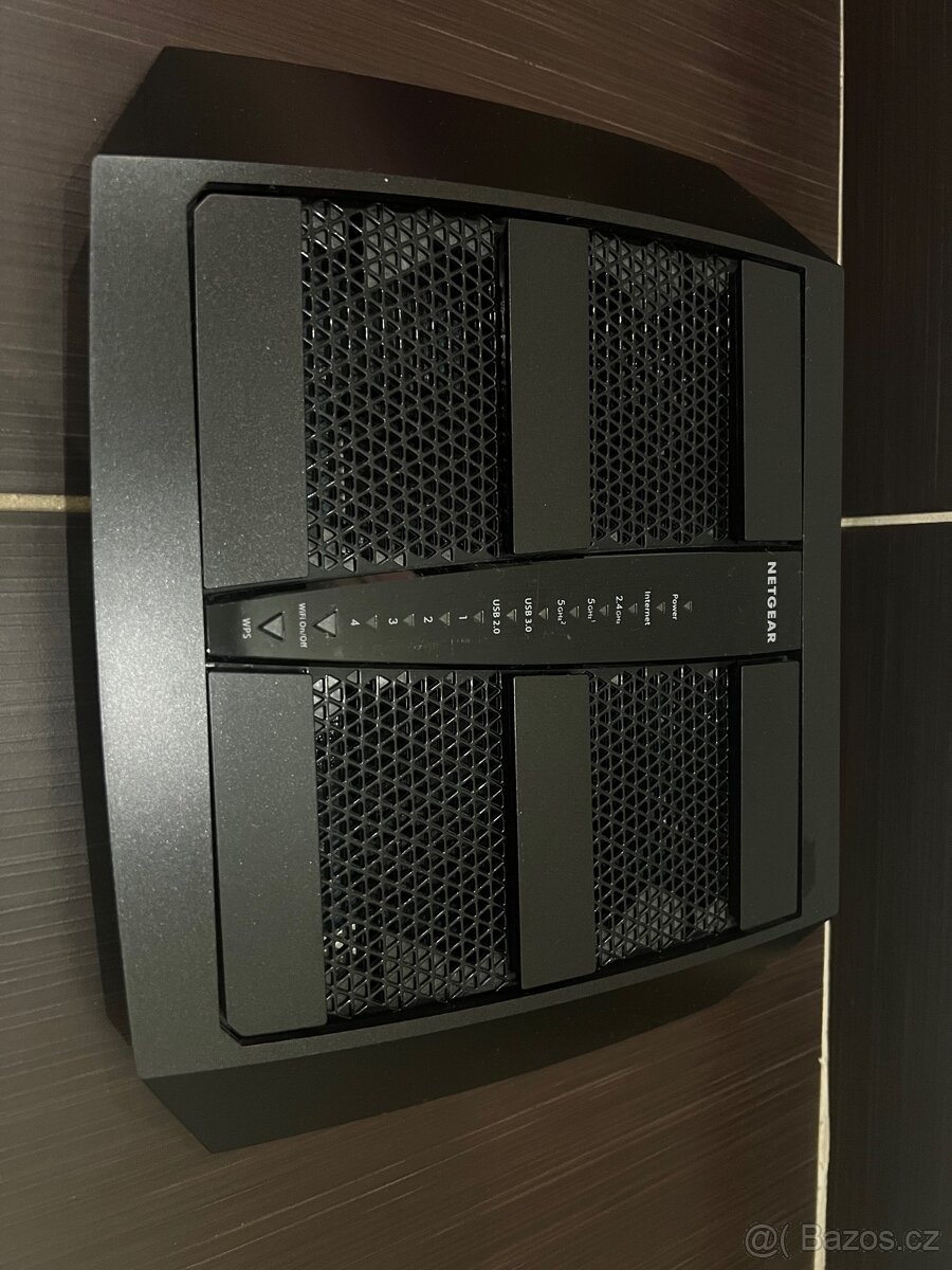 Wifi router - Netgear R8000 AC3200 - 4