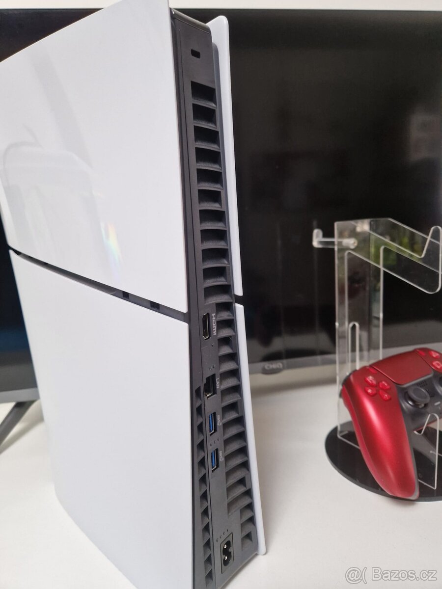 PS5 slim v TOP stavu - 4