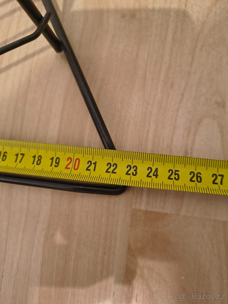 Kovové stojany na CD - pouze ty černé - 4