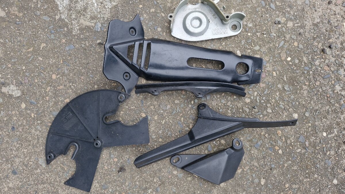 Aprilia RSV 1000 Mille - 4