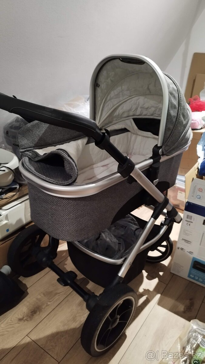 Kočárek korba + sporťák - 4