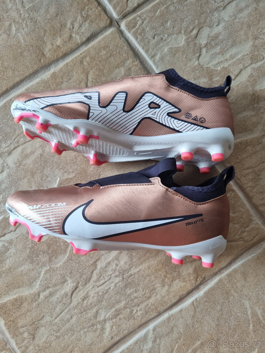 Kopačky Nike MERCURIAL JR ZOOM VAPOR vel 36 - 4