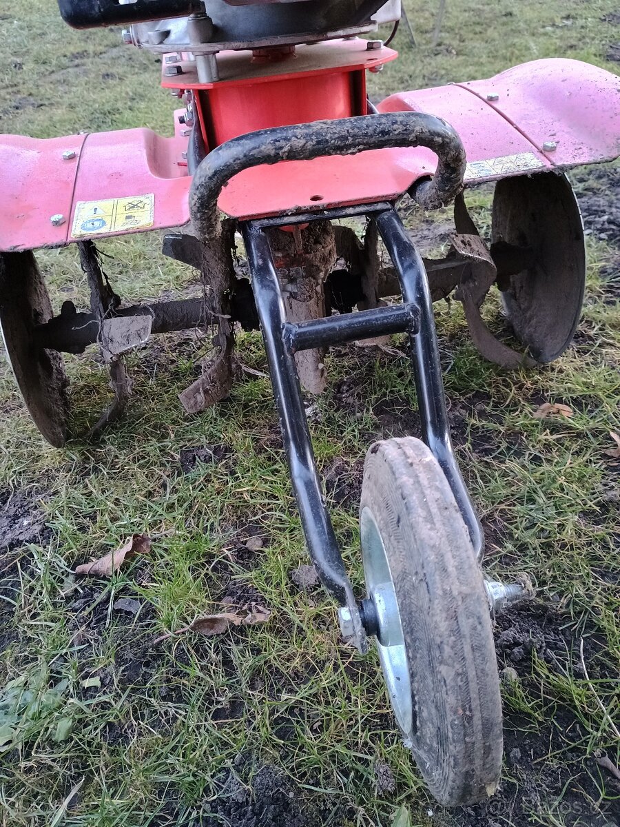 Kultivátor HECHT - 4