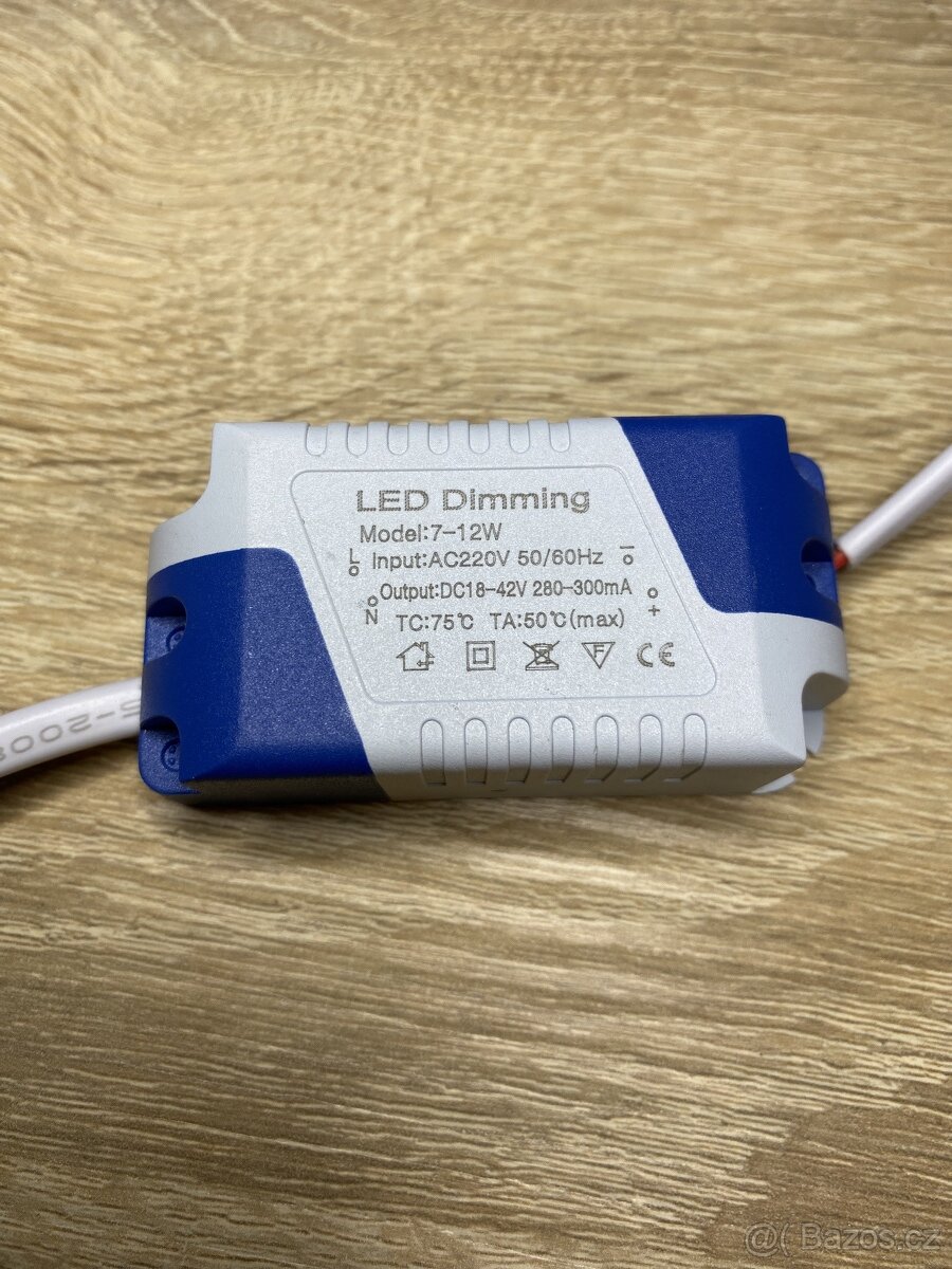 Venkovní nástěnné LED svítidlo - 4