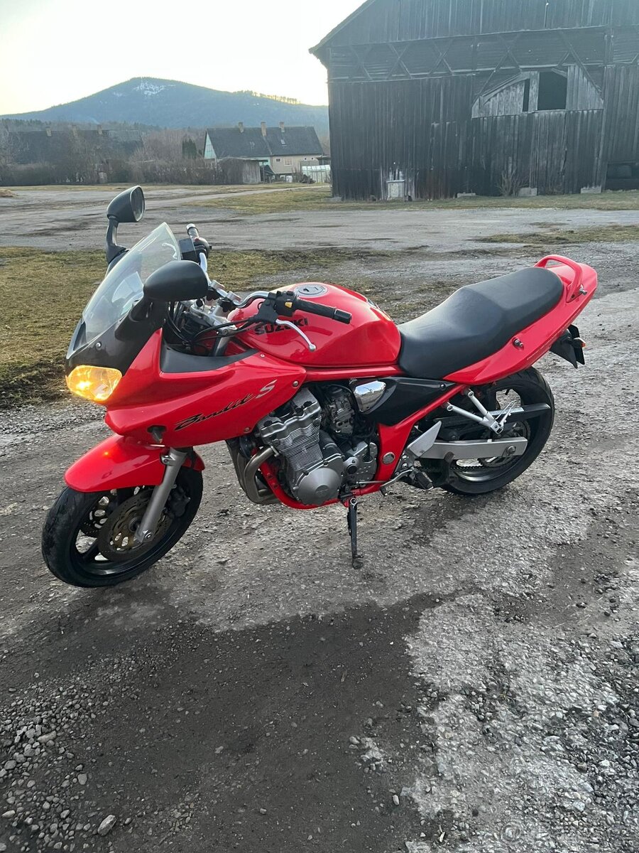 Suzuki bandit 600 - 4