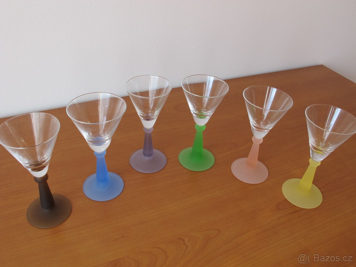 Sada barevných skleniček - 4
