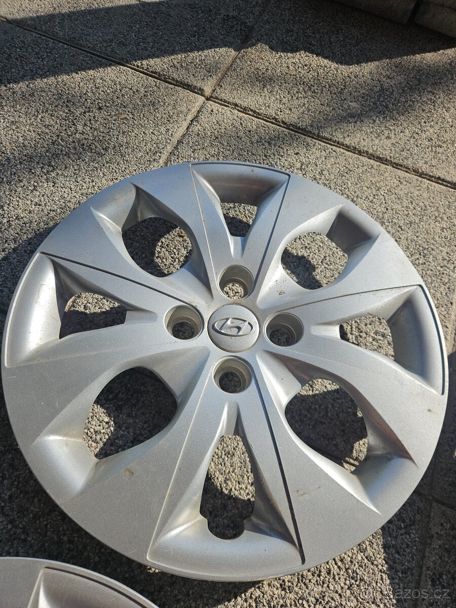 Originál poklice Hyundai i20 - 4