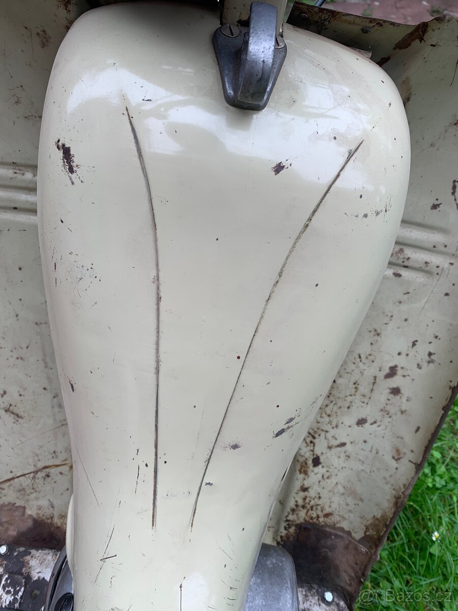 Jawa pionýr 50/20 slonová kost - 4