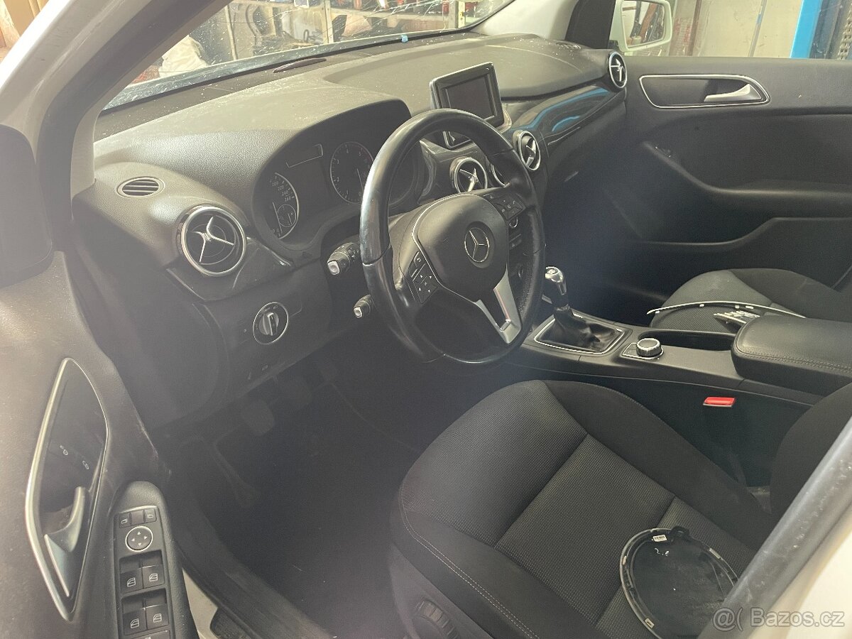 Mercedes-Benz w246 B180 cdi 80kw náhradní díly - 4