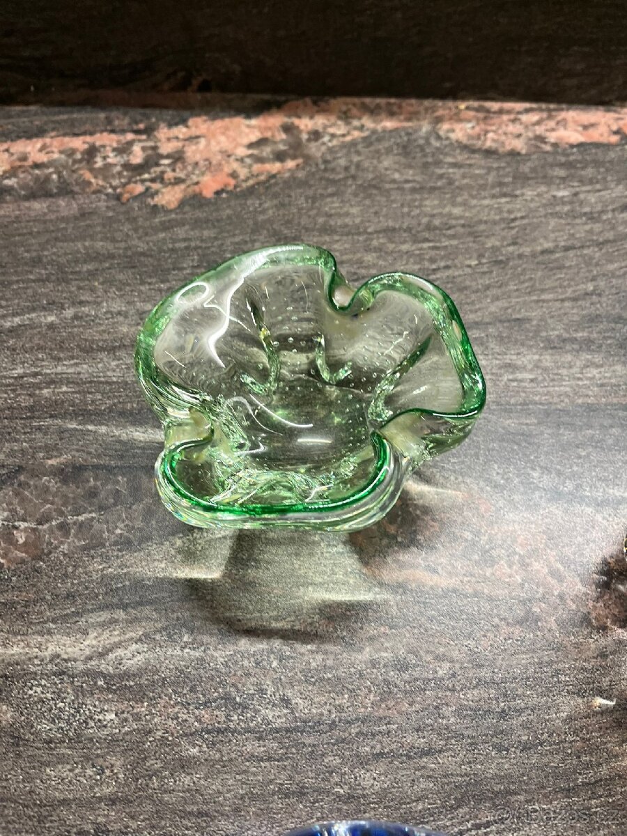 Popelníky hutní sklo - 4