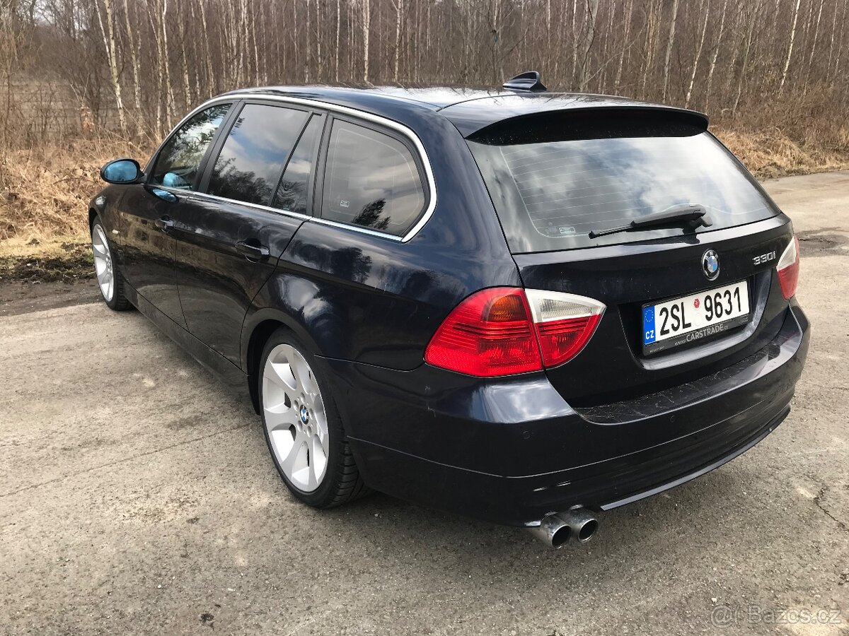 BMW 330i - 4