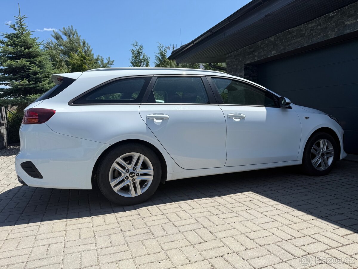Kia Ceed 1,6crdi 2020 115t km tažné záruka DPH - 4
