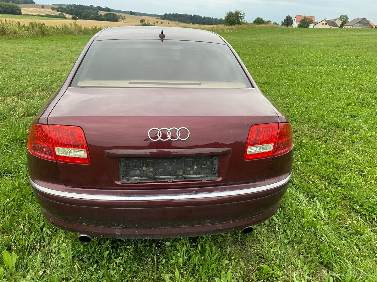 AUDI A8 D3 2002-2010 - ZADNÍ LAMPY - 4