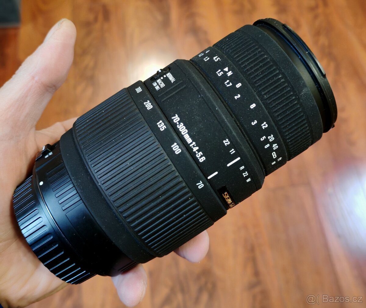Sigma AF 70-300/4-5.6 DG makro - 4