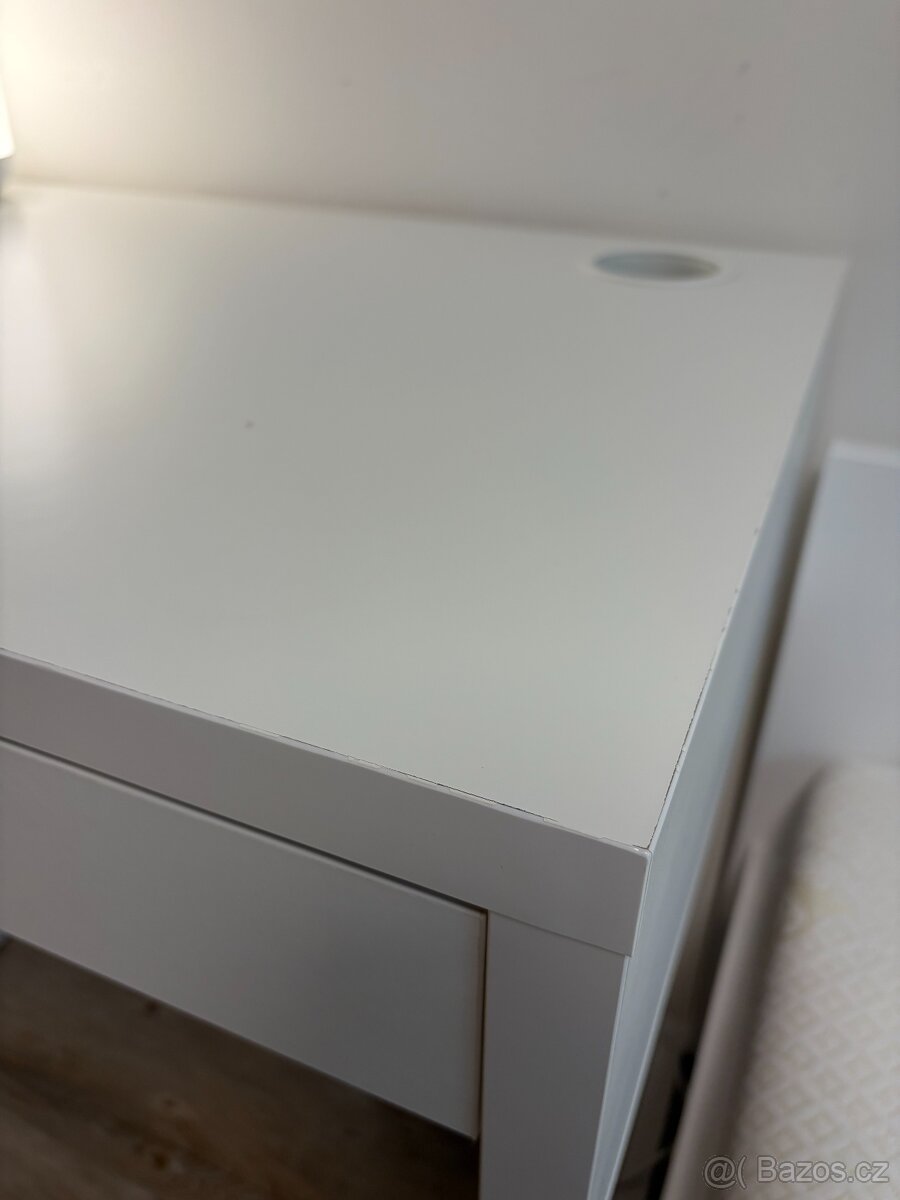 Psací stůl MICKE - 4