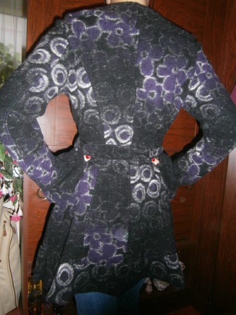 Propáslý kabát - 4