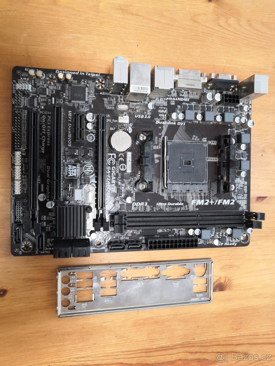 GIGABYTE F2A88XM-HD3 - 4
