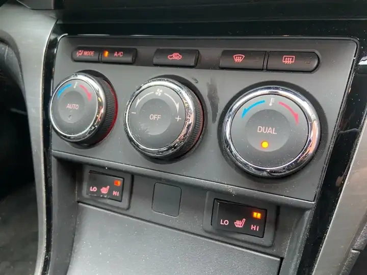 Prodám Mazdu 6 Combi sport - 4