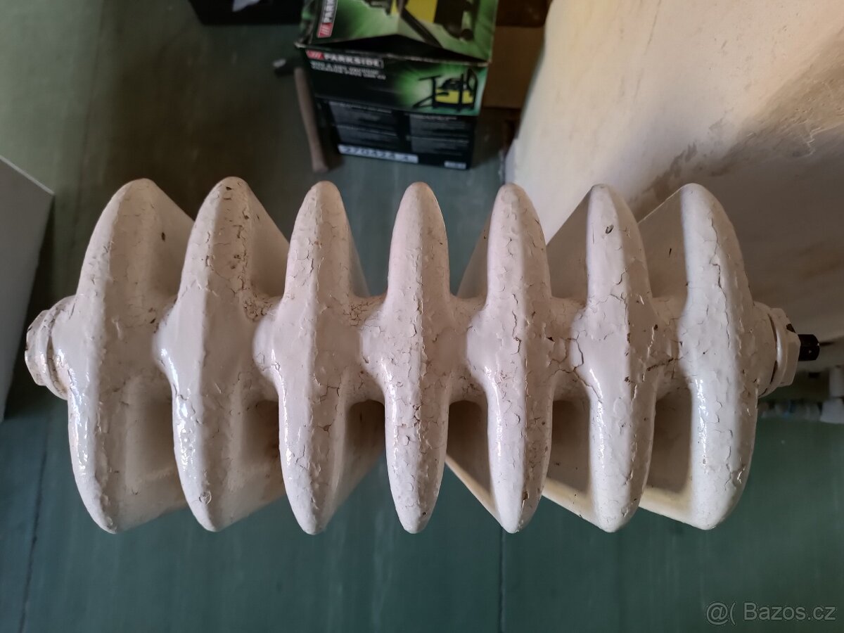 Litinový radiátor na nožičkách - 4