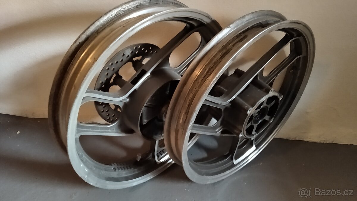 Yamaha SRX 600 - sada kol - 4